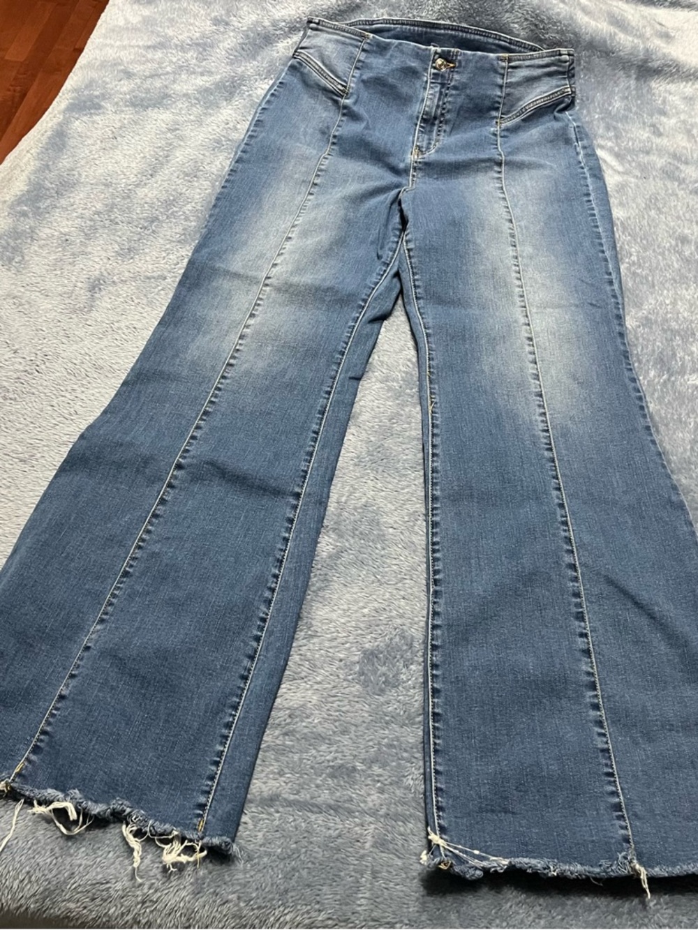 Free People We the Free stretch High-Waist Blue Flared Women's Jeans - Picture 2 of 5
